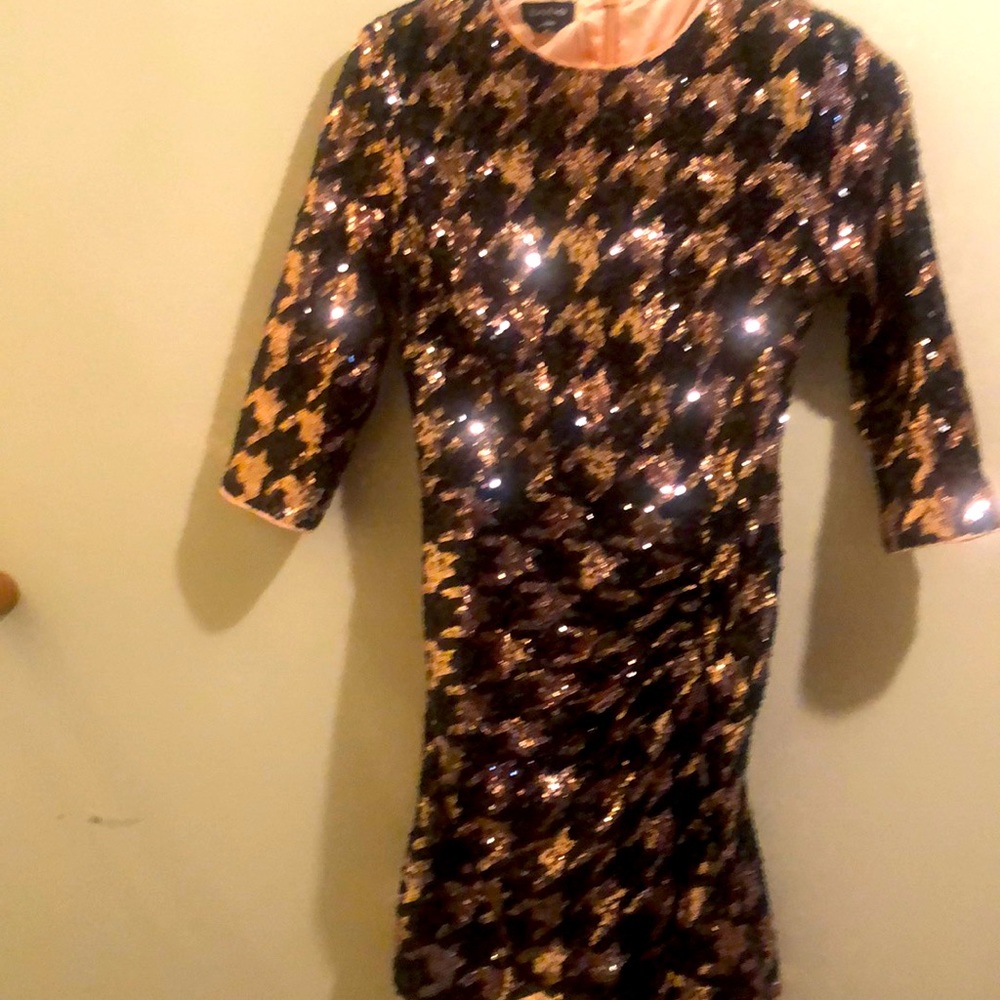 Beautiful sequined houndstooth dress size 2